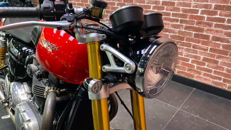 Triumph Thruxton 1200 R